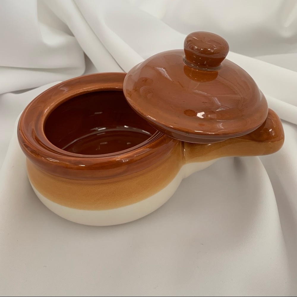Brown Soup Bowl with Lid and Handle, cottagecore homestead